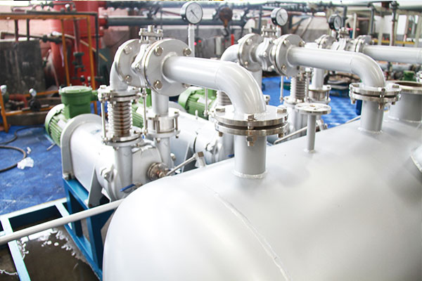 新安江工業(yè)泵為您提示，羅茨真空機(jī)組選型應(yīng)該注意什么？