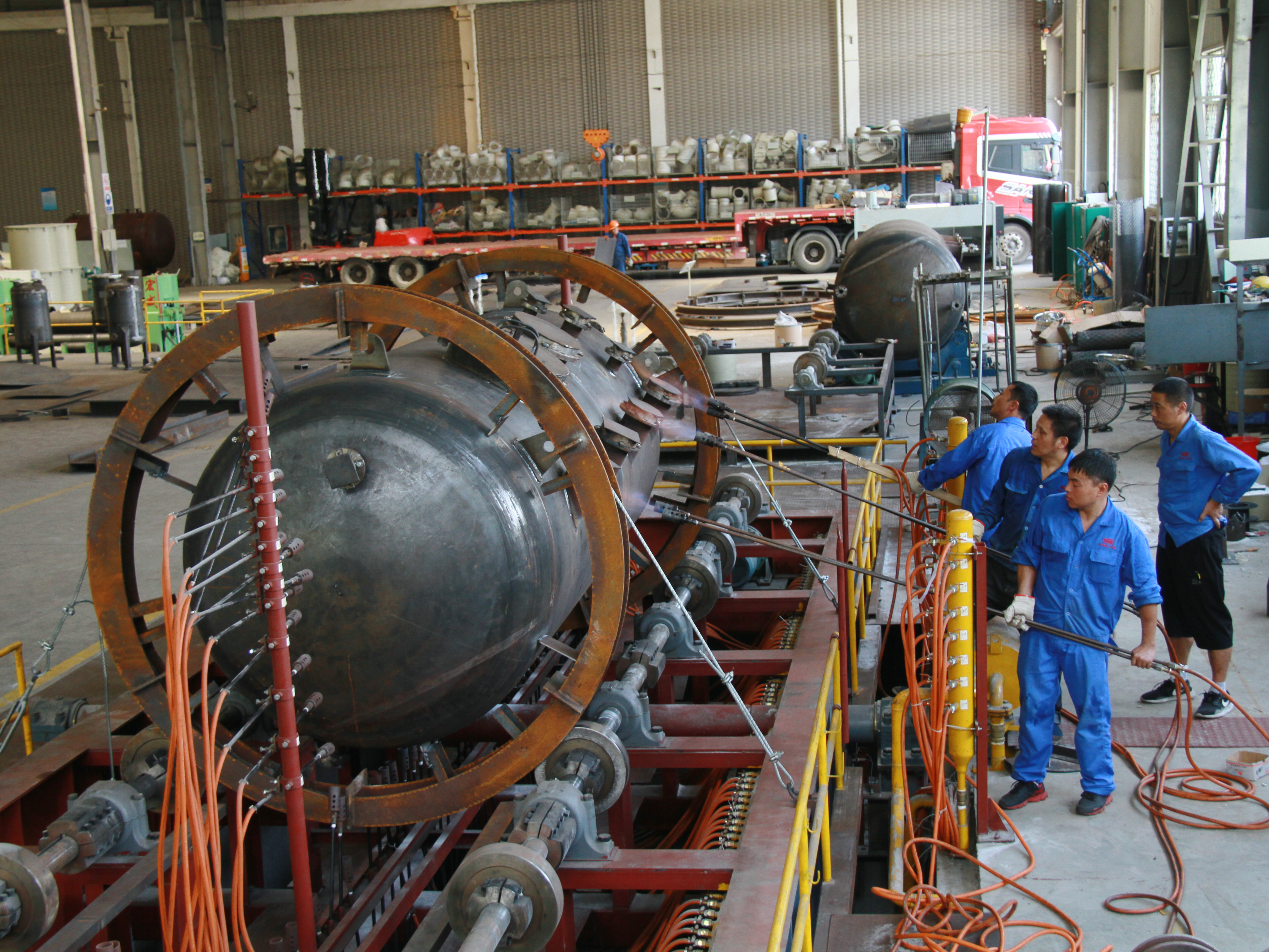 鋼襯塑儲罐一般分哪幾種？