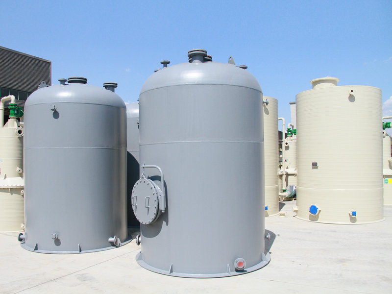 鋼襯塑PE儲罐和PPH纏繞儲罐有什么區(qū)別 鋼襯塑PE儲罐和PPH纏繞儲罐有什么區(qū)別