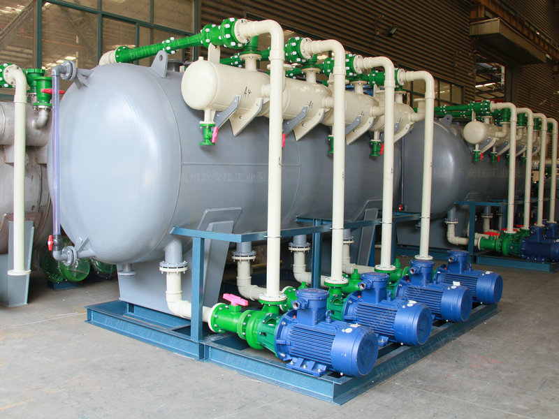 水噴射真空機(jī)組鋼襯塑水箱 水噴射真空機(jī)組鋼襯塑水箱