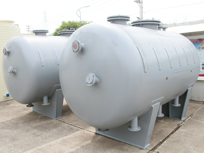鋼襯滾塑儲(chǔ)罐能做成什么呢？